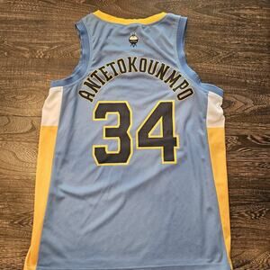 Giannis Antetokounmpo Greek Bucks Milwaukee Brewers SGA jersey screenprint M